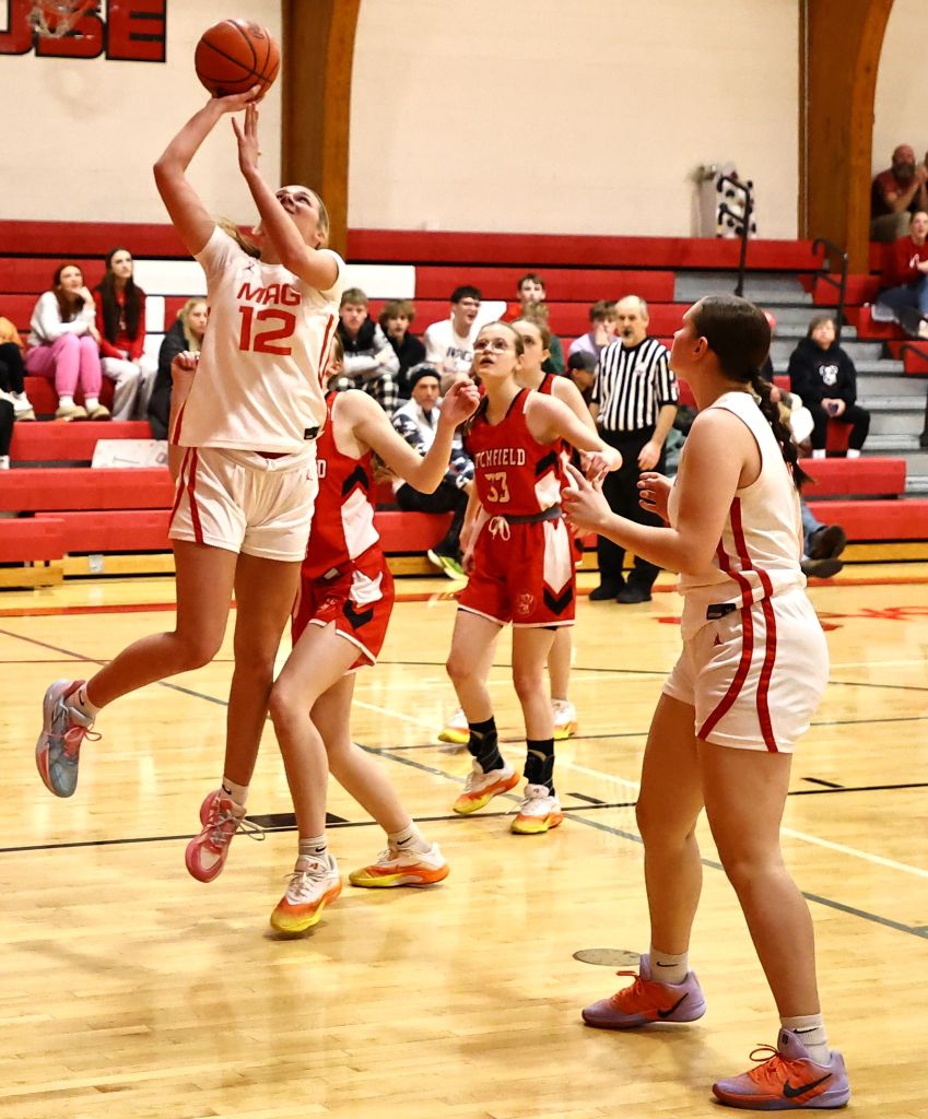 Colon girls top Litchfield 61-23